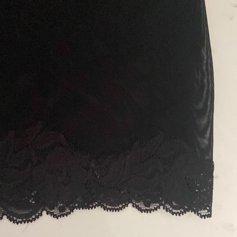 Victoria's Secret medium black nighty ❤️‍🔥 sheer EUC( tag has been cut out) - Picture 2 of 8